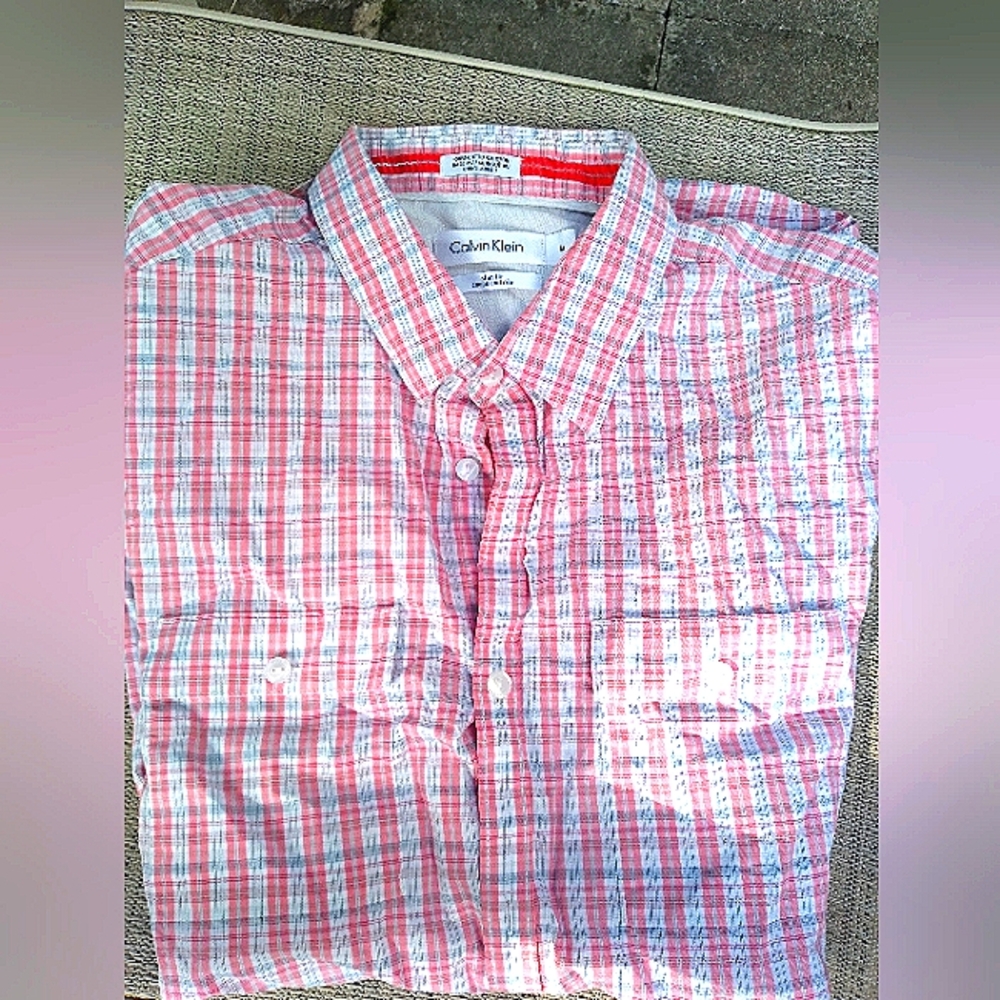 Calvin Klein men's Pre-owned shirt.